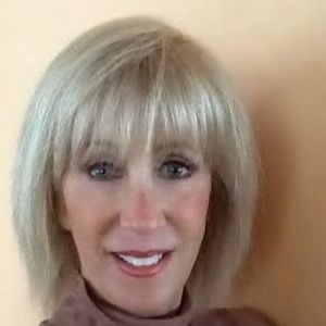 Meet your Posher, Marcia